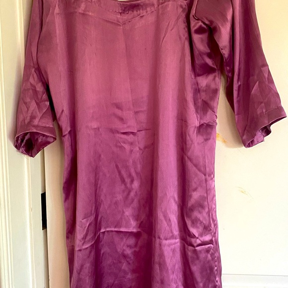Satin silk top - Picture 1 of 3